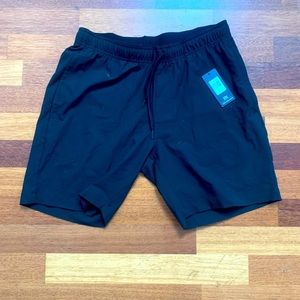 TRAVIS MATHEW SHORTS BOARDING TIME 2.0 BLACK NWT SIZE M
